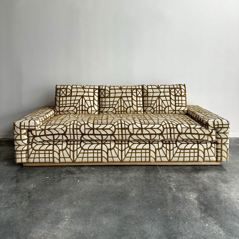 Hardcastle floor model